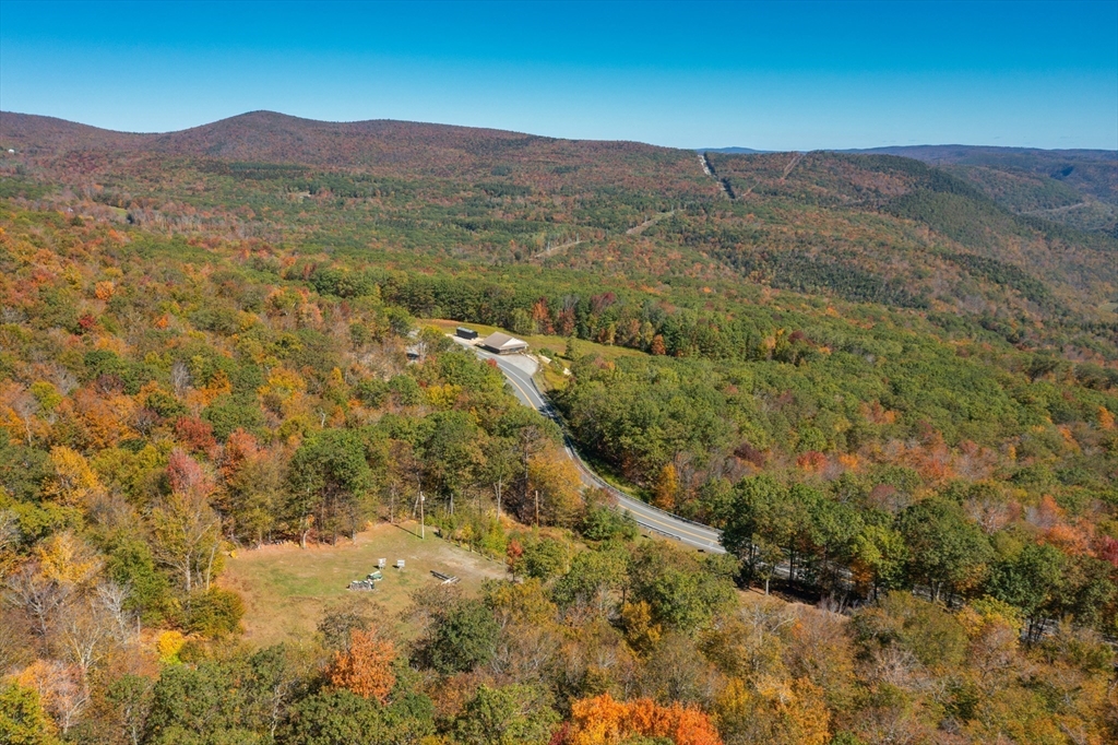 360 Mohawk Trail