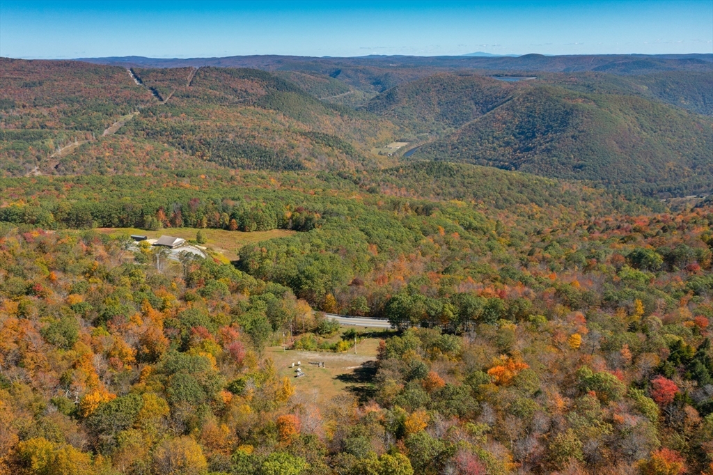 360 Mohawk Trail