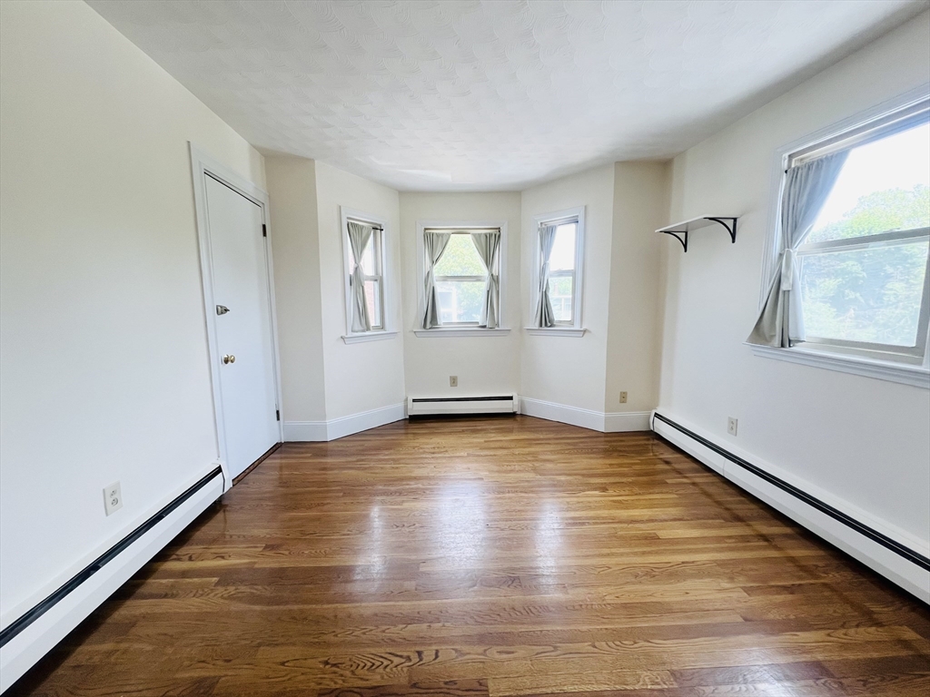 189 Concord Ave 3