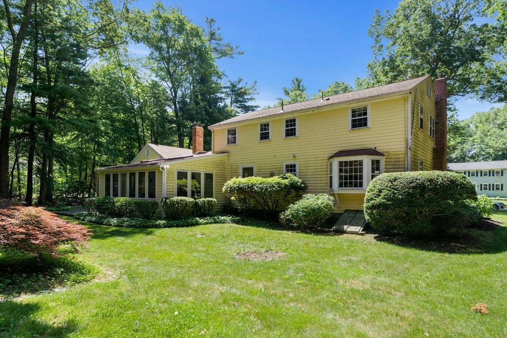 11 Laurel Drive