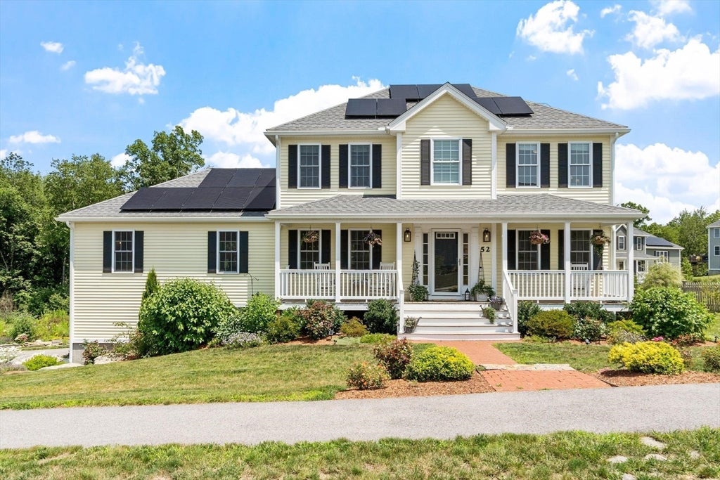 52 Woodside Ave