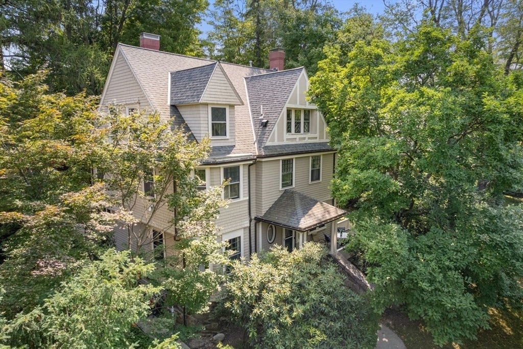 292 Clinton Rd