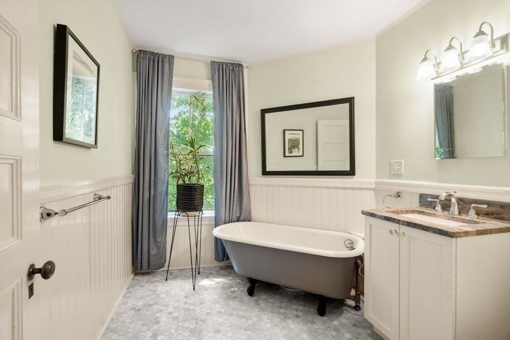 292 Clinton Rd, Brookline, MA, 292 Clinton Rd, Brookline, MA Photo #23