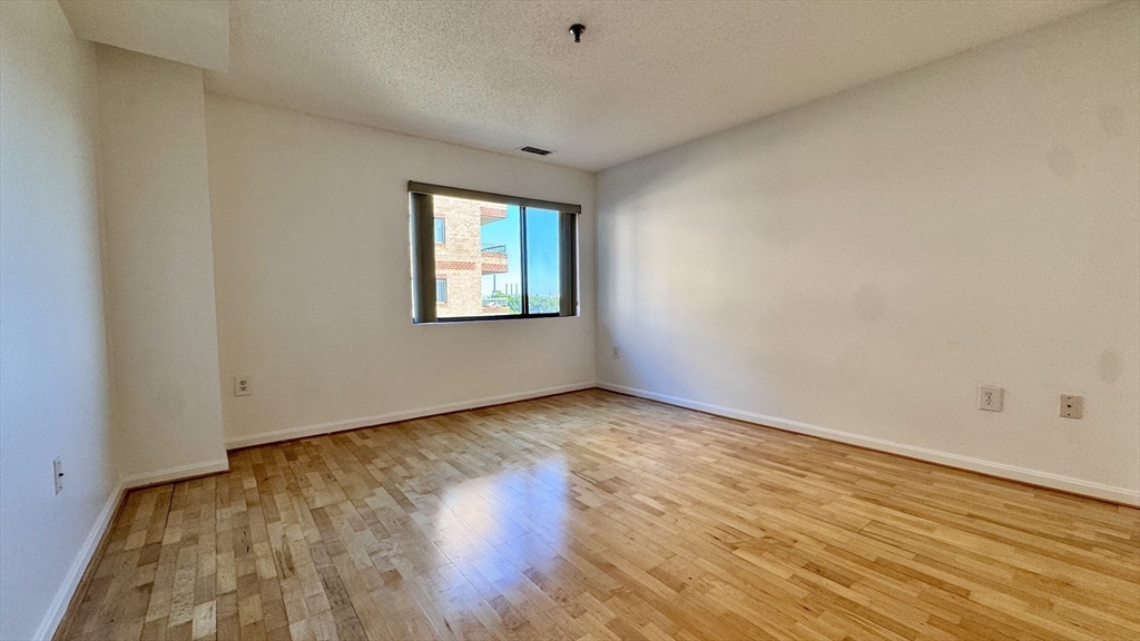 3920 Mystic Valley Pkwy 817