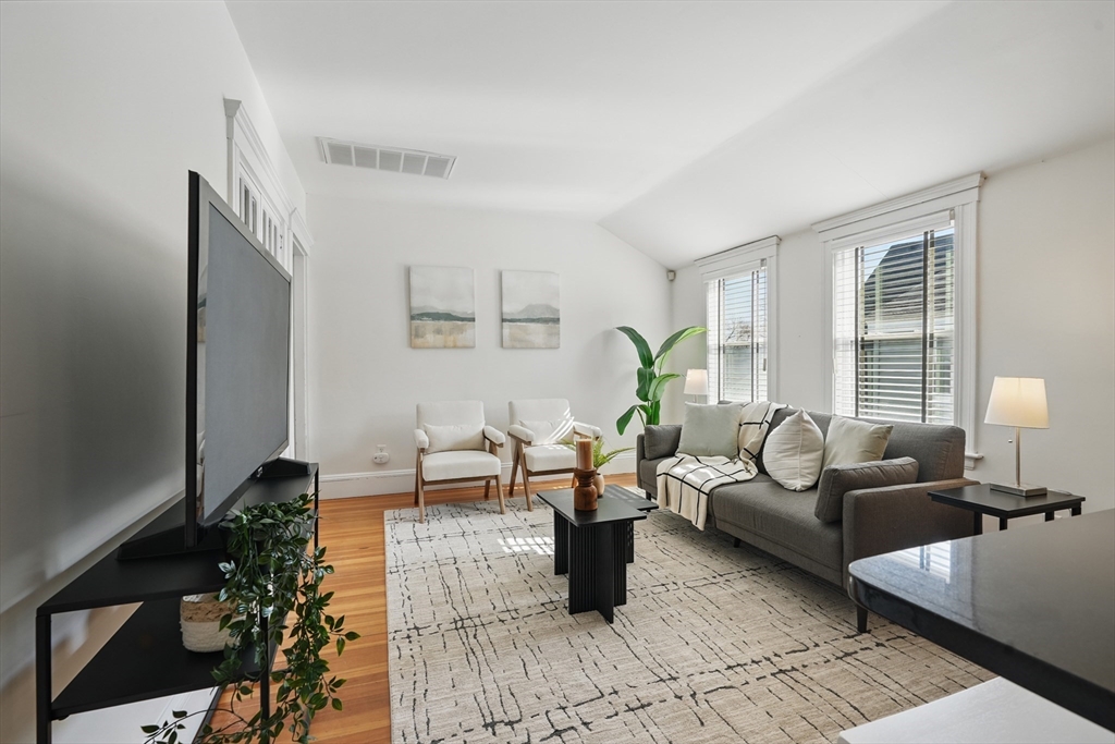 17 Seymour Street 3