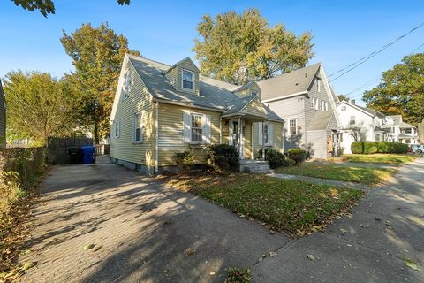 78 Blaine St Springfield MA 01108