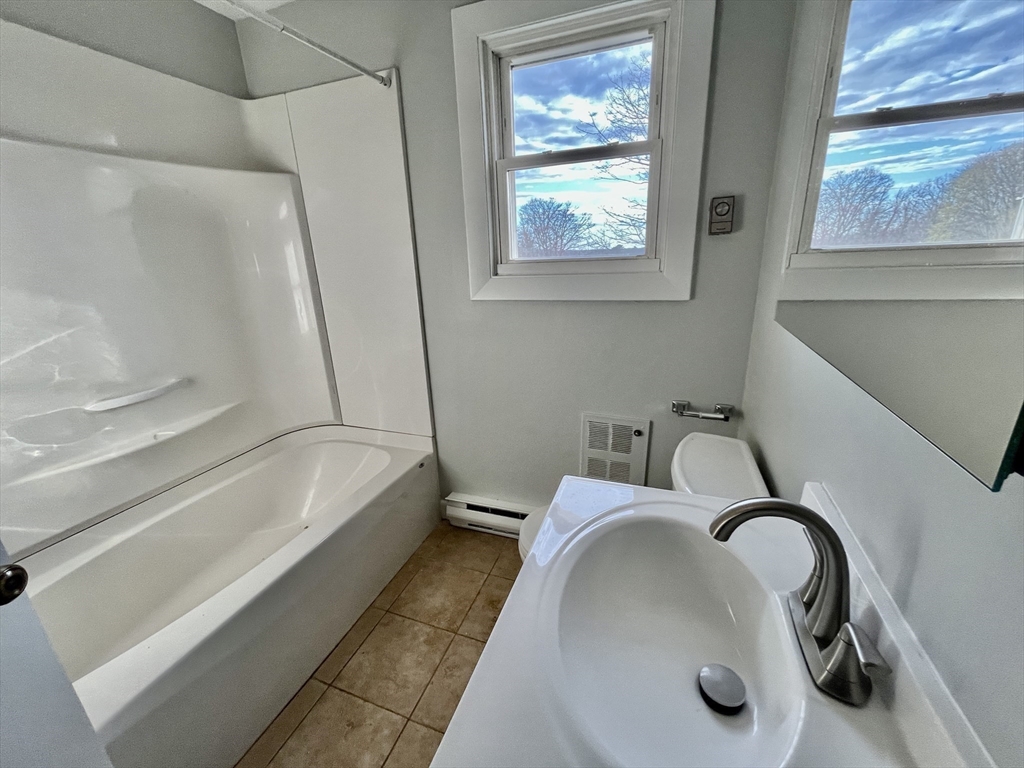 176 Main St #B, Rockport, MA, 176 Main St #B, Rockport, MA Photo #15