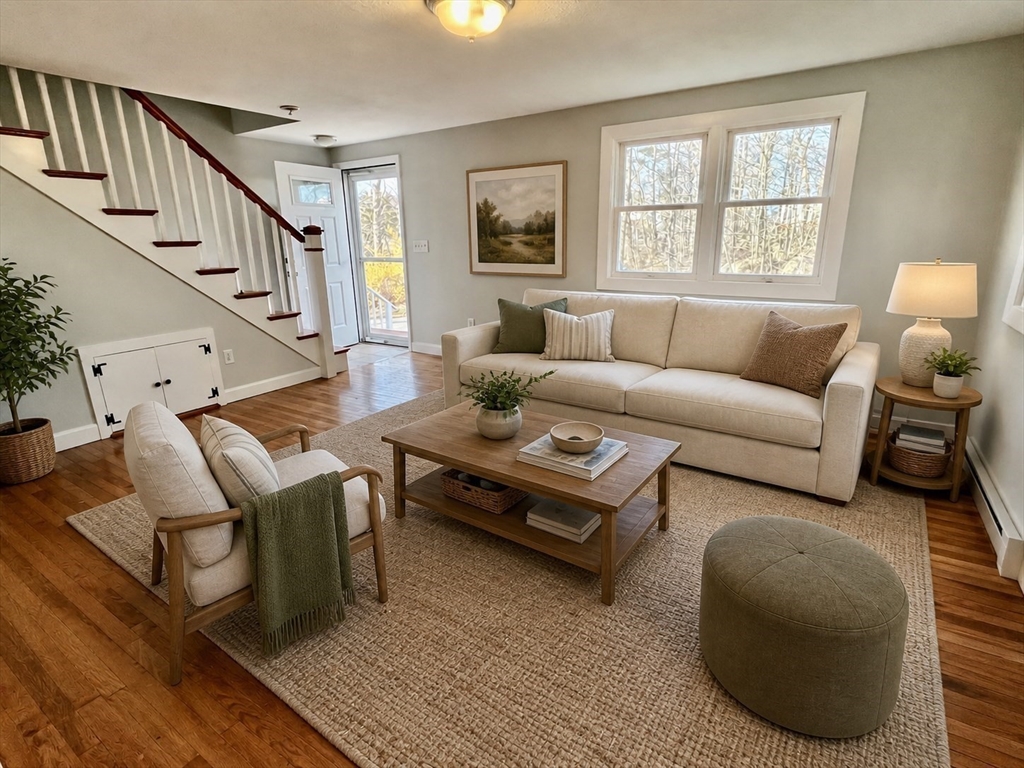 176 Main St #B, Rockport, MA, 176 Main St #B, Rockport, MA Photo #3