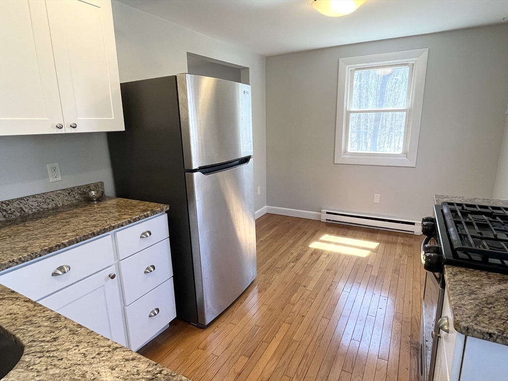176 Main St #B, Rockport, MA, 176 Main St #B, Rockport, MA Photo #7