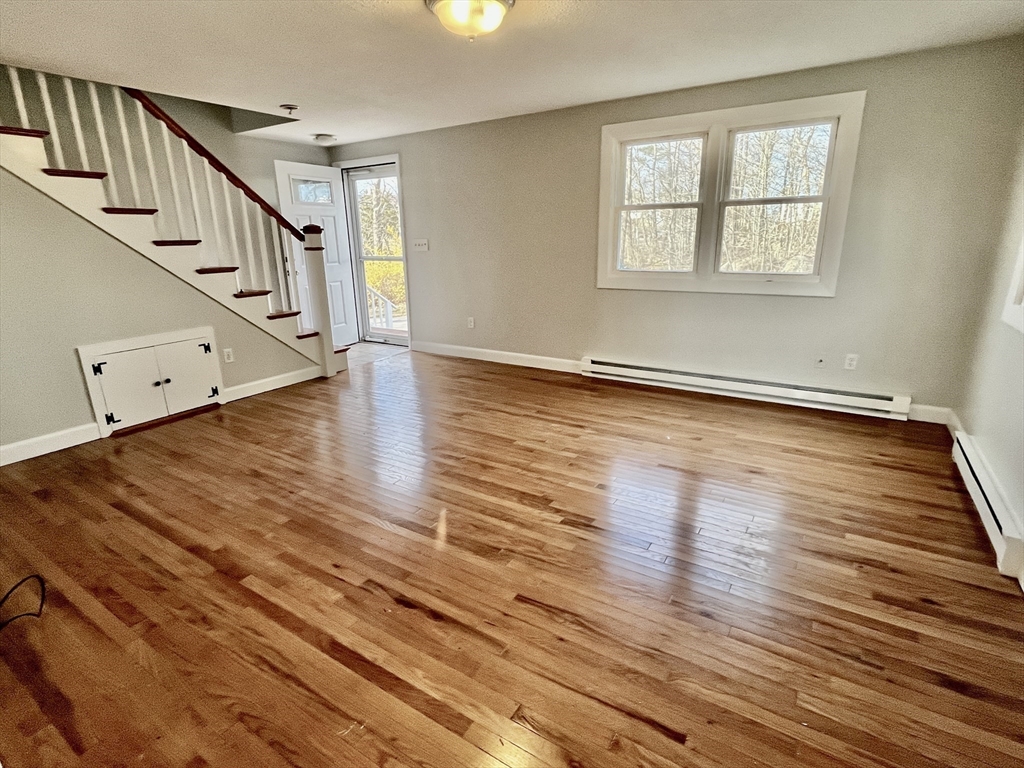 176 Main St #B, Rockport, MA, 176 Main St #B, Rockport, MA Photo #4