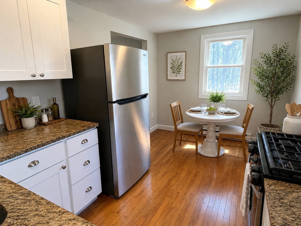 176 Main St #B, Rockport, MA, 176 Main St #B, Rockport, MA Photo #6