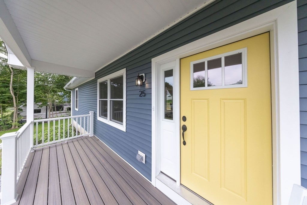 25 Edson Ave