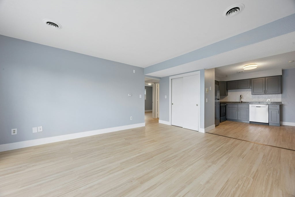 244 Mount Vernon St #9, Lawrence, MA, 244 Mount Vernon St #9, Lawrence, MA Photo #9
