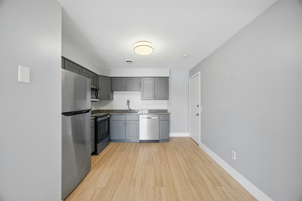 244 Mount Vernon St #9, Lawrence, MA, 244 Mount Vernon St #9, Lawrence, MA Photo #10