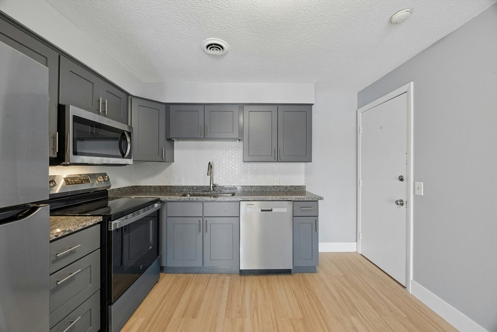 244 Mount Vernon St #9, Lawrence, MA, 244 Mount Vernon St #9, Lawrence, MA Photo #13