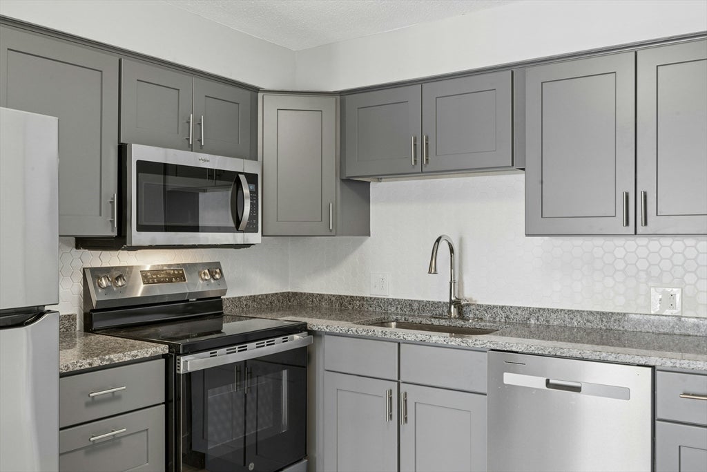 244 Mount Vernon St #9, Lawrence, MA, 244 Mount Vernon St #9, Lawrence, MA Photo #14
