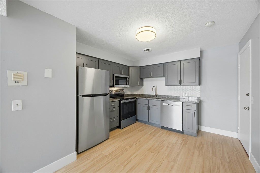 244 Mount Vernon St #9, Lawrence, MA, 244 Mount Vernon St #9, Lawrence, MA Photo #11