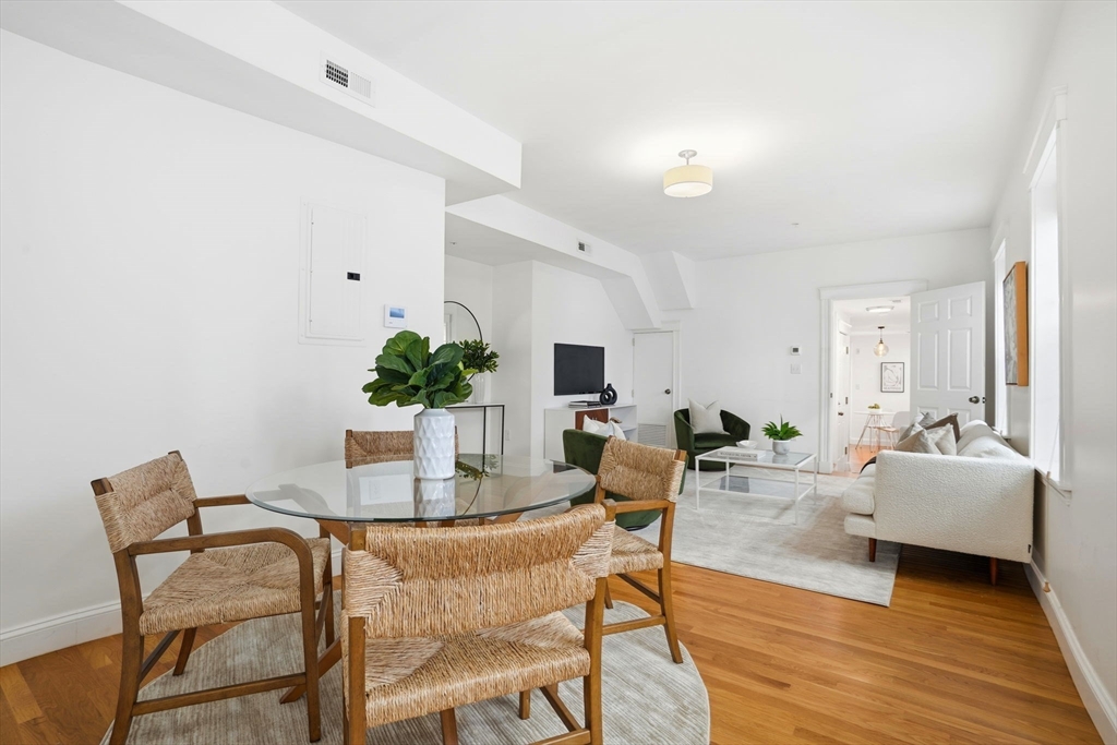 172-174 Auburn Street 3