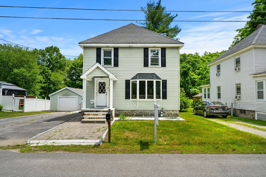 17 Maple St