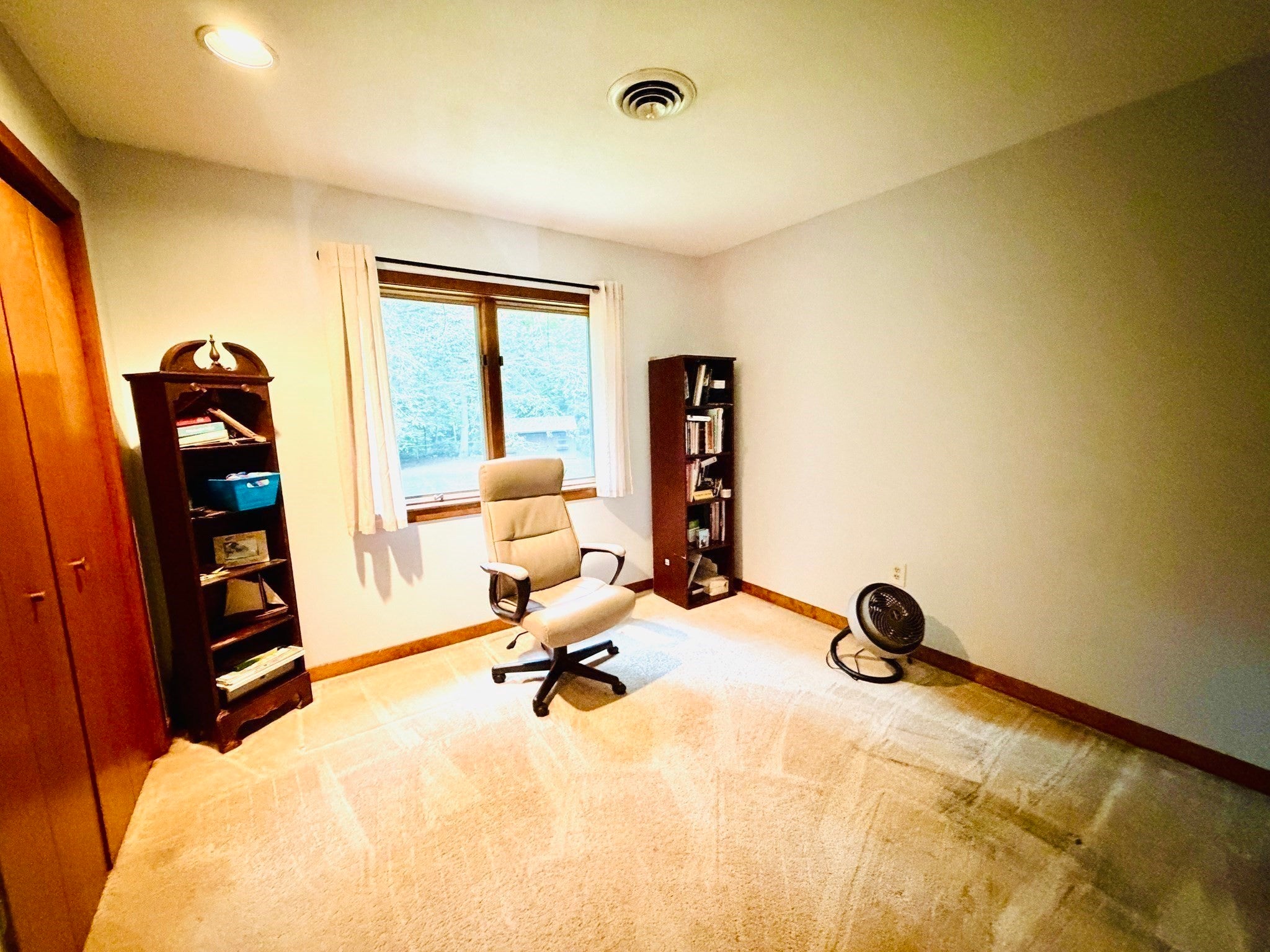 133 Cottonwood Ln, Agawam, MA Photo #30