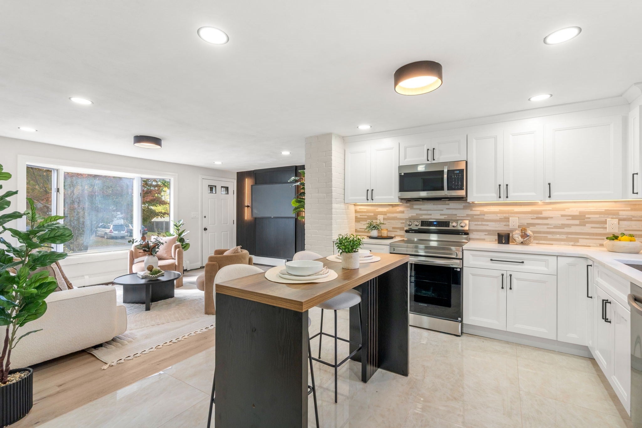 139 Keswick Rd, Brockton, MA, 139 Keswick Rd, Brockton, MA Photo #2