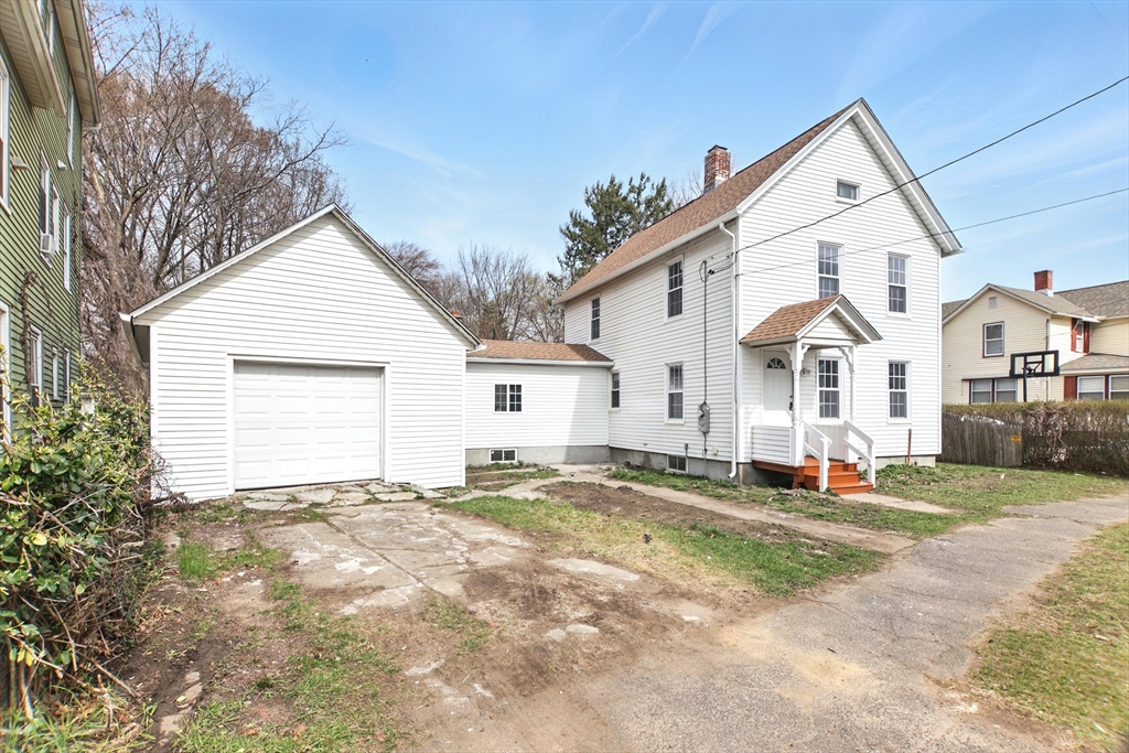 86 White St