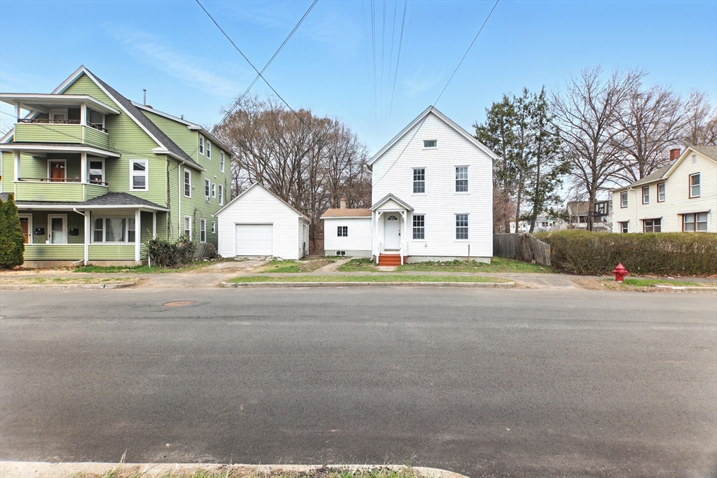 86 White St