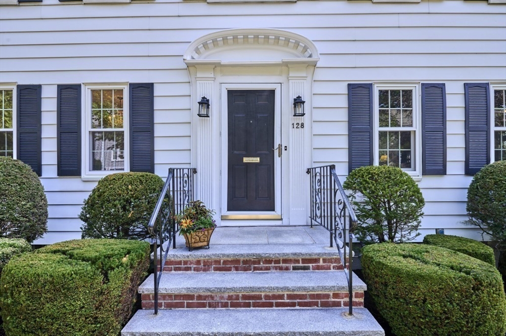 128 Watson Rd