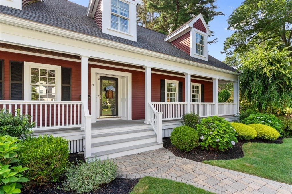 4 Friars Ln