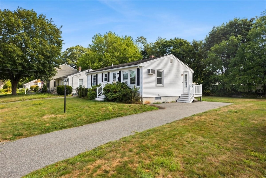 21 Regal St