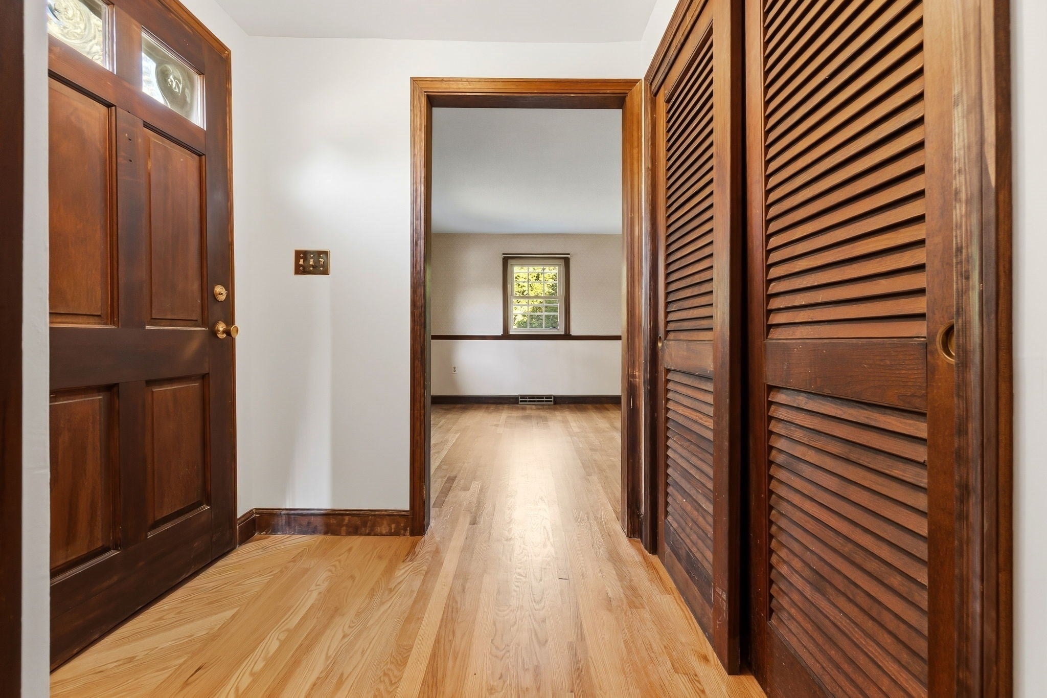250 E. Lothrop Street, Beverly, MA, 250 E. Lothrop Street, Beverly, MA Photo #5