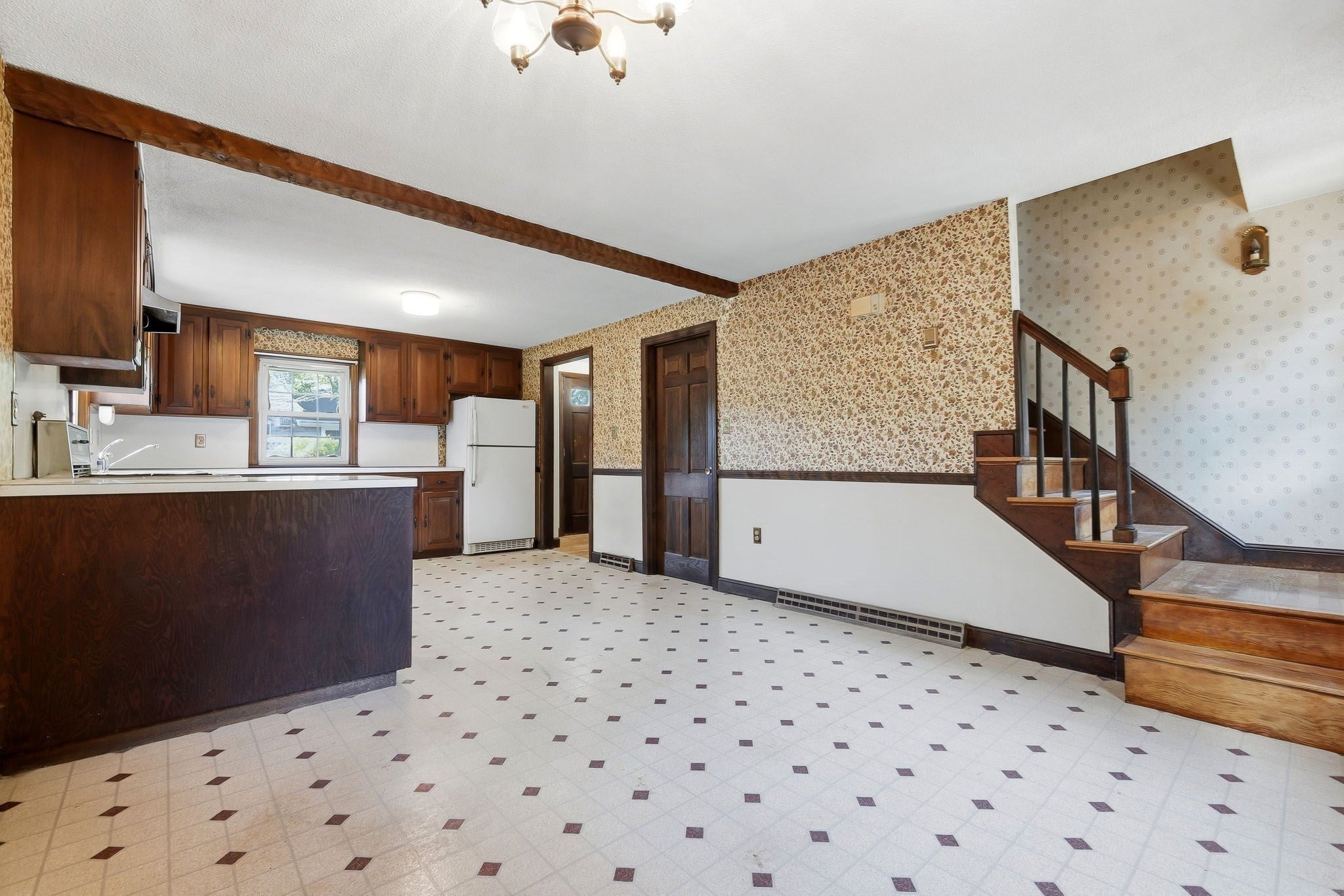 250 E. Lothrop Street, Beverly, MA, 250 E. Lothrop Street, Beverly, MA Photo #10