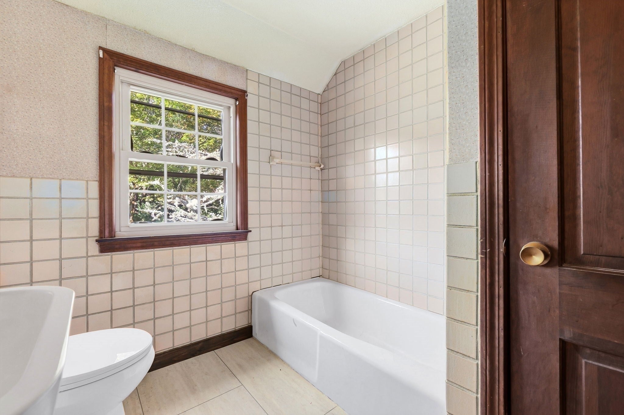 250 E. Lothrop Street, Beverly, MA, 250 E. Lothrop Street, Beverly, MA Photo #19