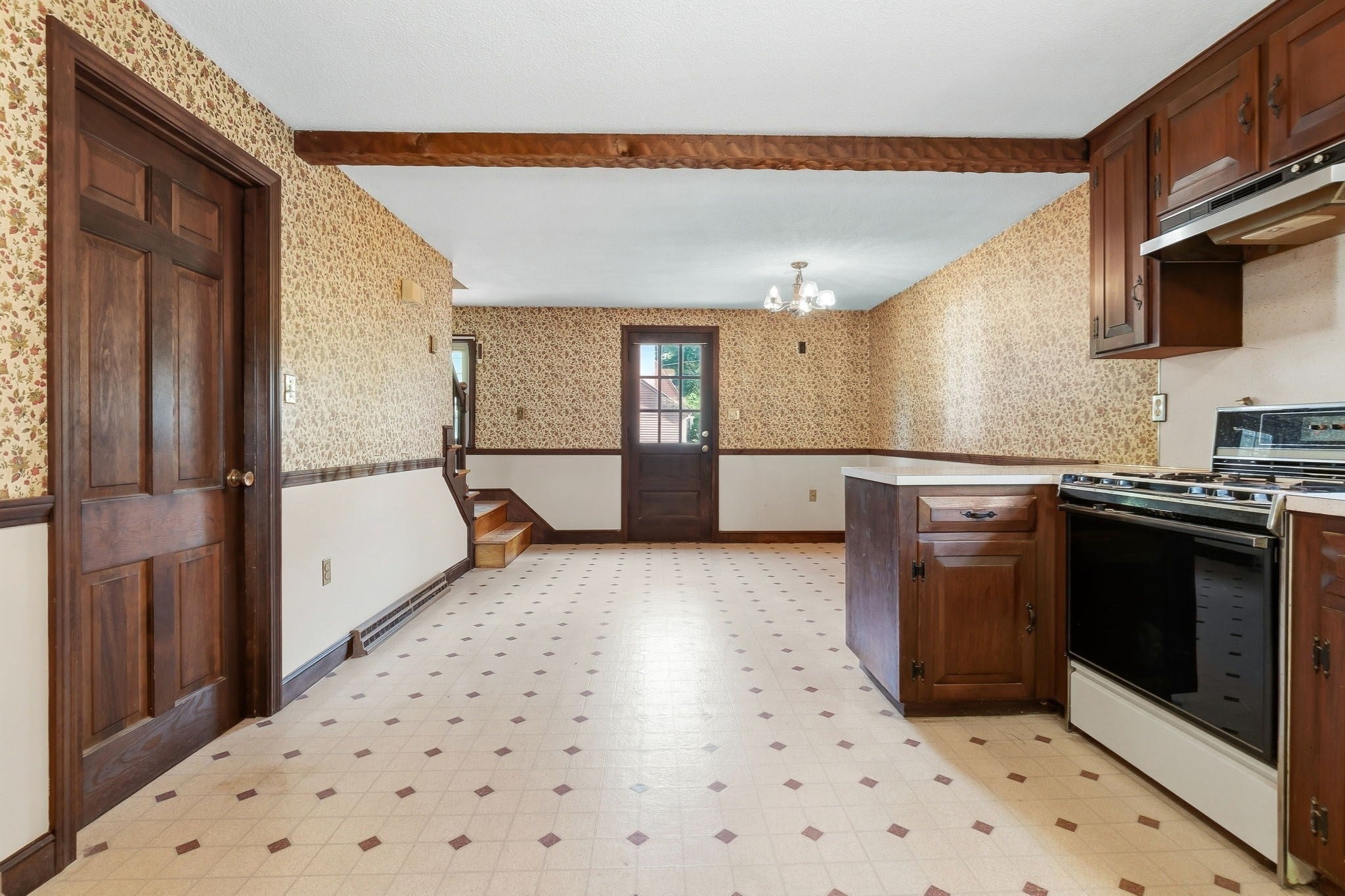 250 E. Lothrop Street, Beverly, MA, 250 E. Lothrop Street, Beverly, MA Photo #9