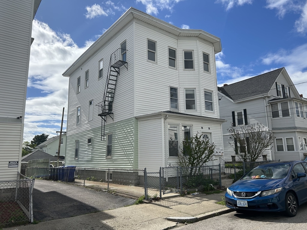 38 Larch St 2