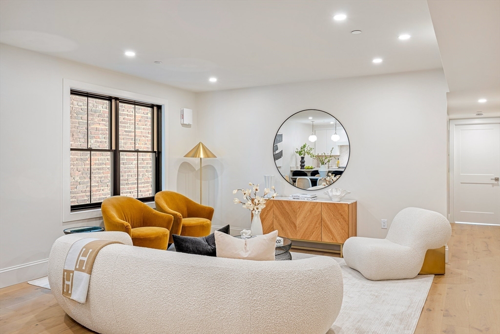 421 Saratoga Street 4A