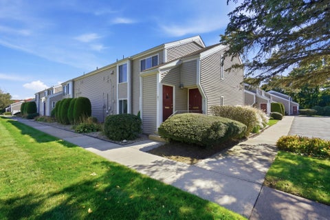 Photo of 91 Nassau Drive #91, Springfield, MA 01129 (MLS # 73588715)