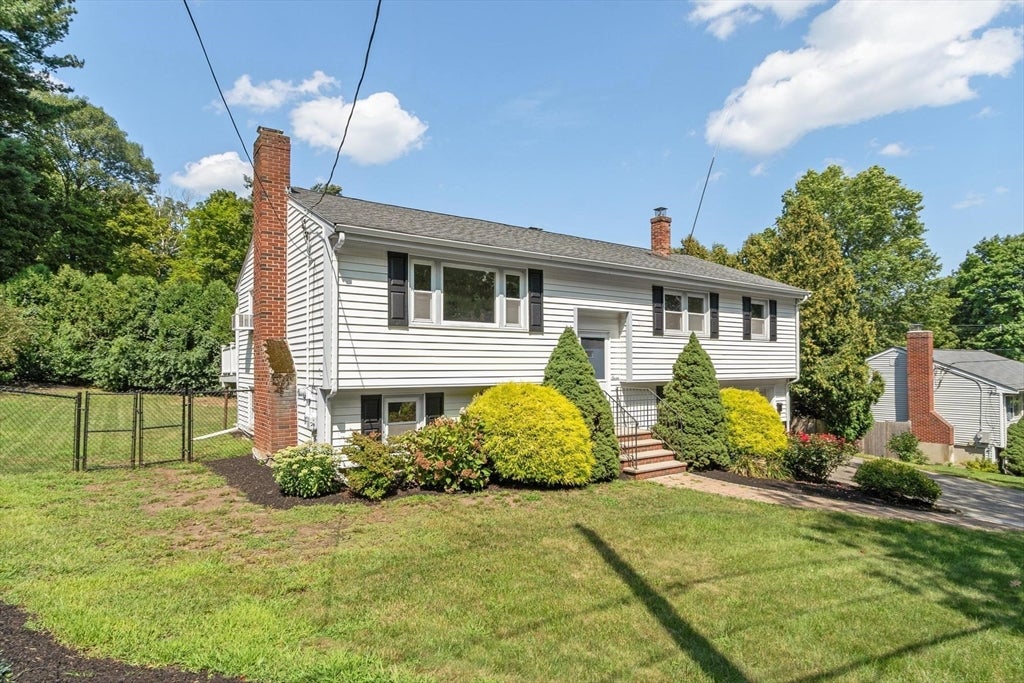 7 Locust Street, Reading, MA, 7 Locust Street, Reading, MA Photo #3