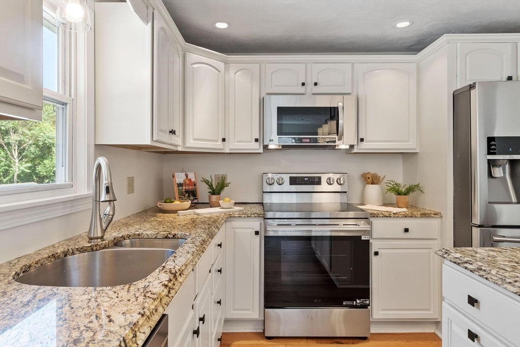 7 Locust Street, Reading, MA, 7 Locust Street, Reading, MA Photo #17