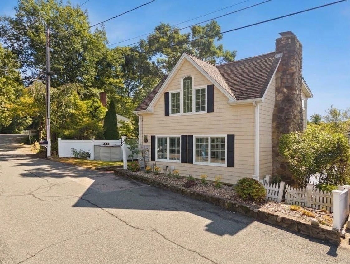 75 Gilmore Rd, Wrentham, MA, 75 Gilmore Rd, Wrentham, MA Photo #1