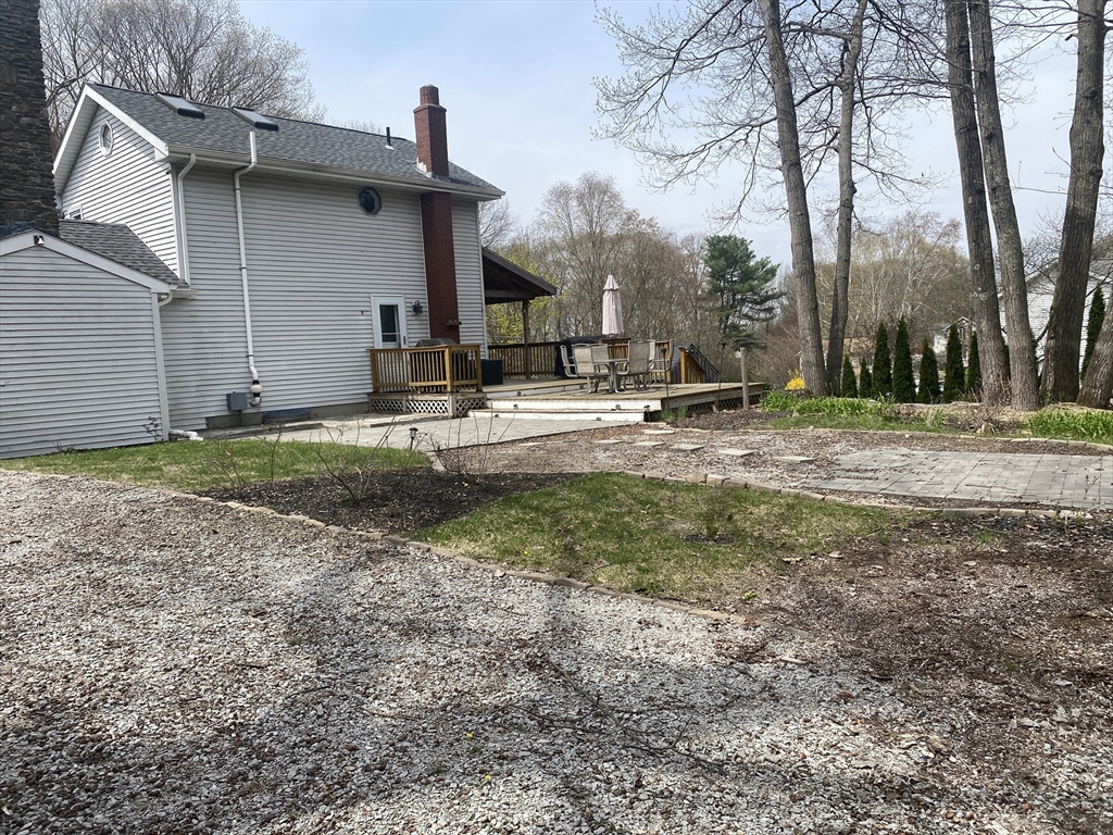 37 Scenic Ave