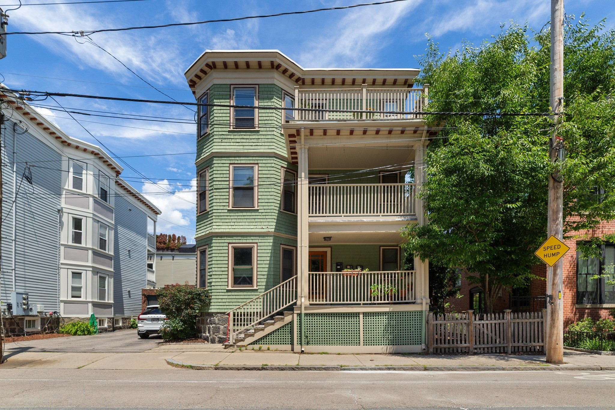 62 Seaverns Ave