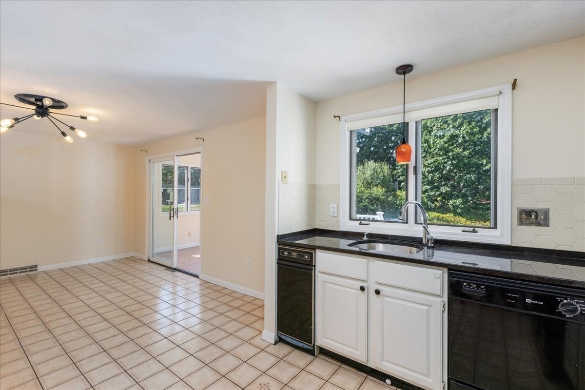 14 Jefferey Ln #14, Haverhill, MA, 14 Jefferey Ln #14, Haverhill, MA Photo #5