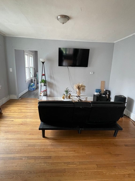 130-132 West Alvord