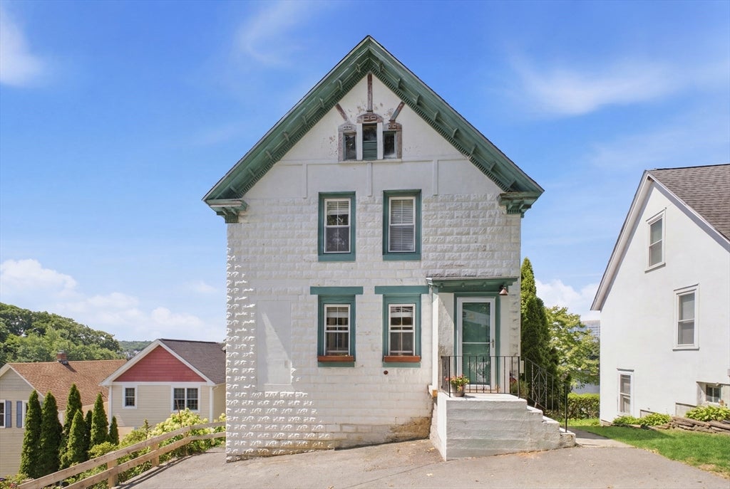 15 Groveridge Path, Shrewsbury, MA, 15 Groveridge Path, Shrewsbury, MA Photo #2