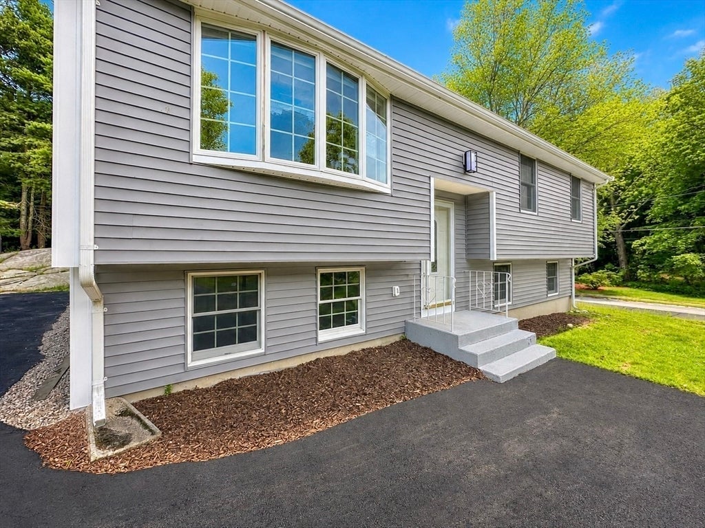 18 Linda St.