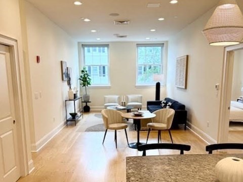 380 Bunker Hill St 202