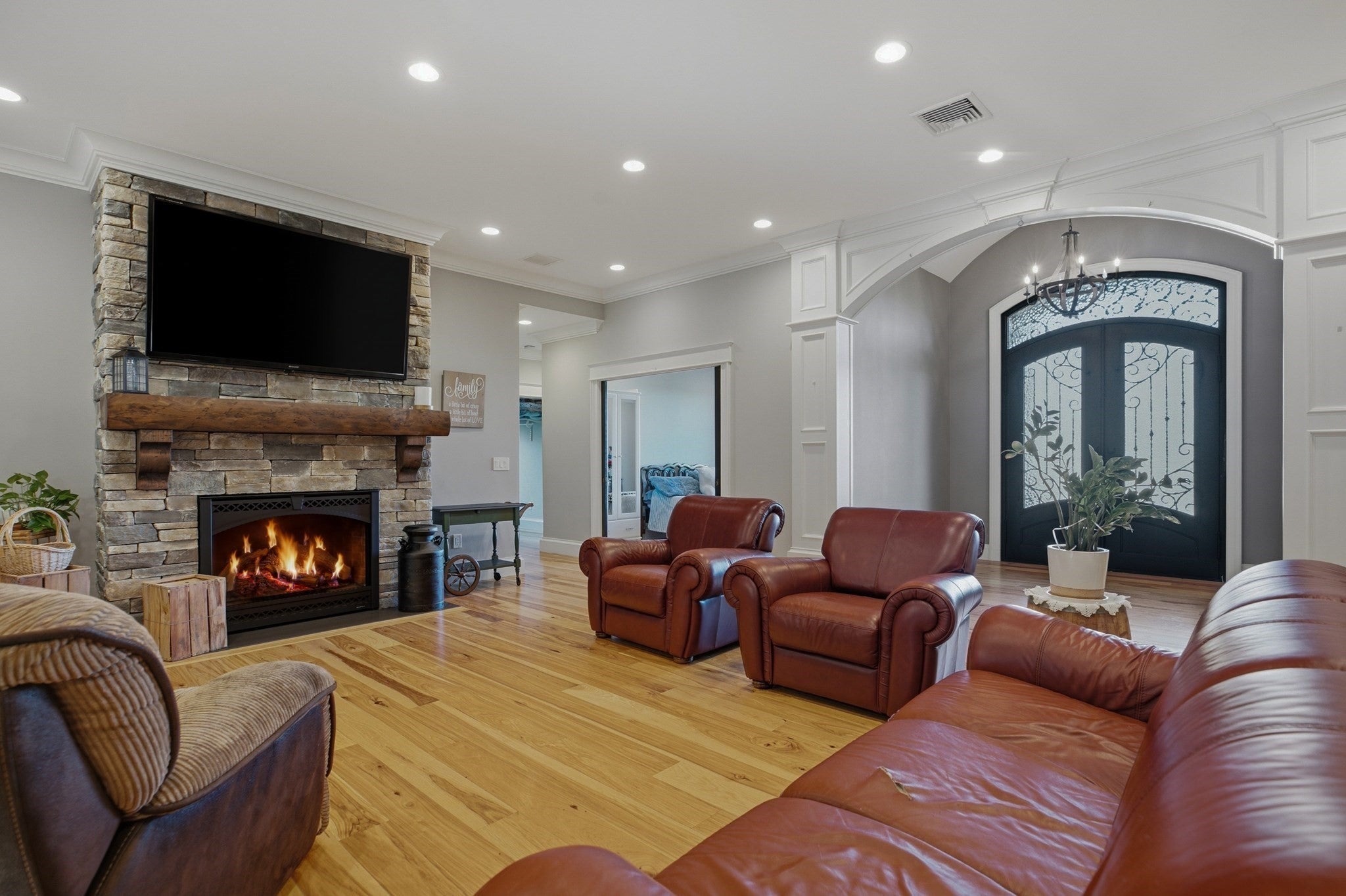 77 Kendra Cir
