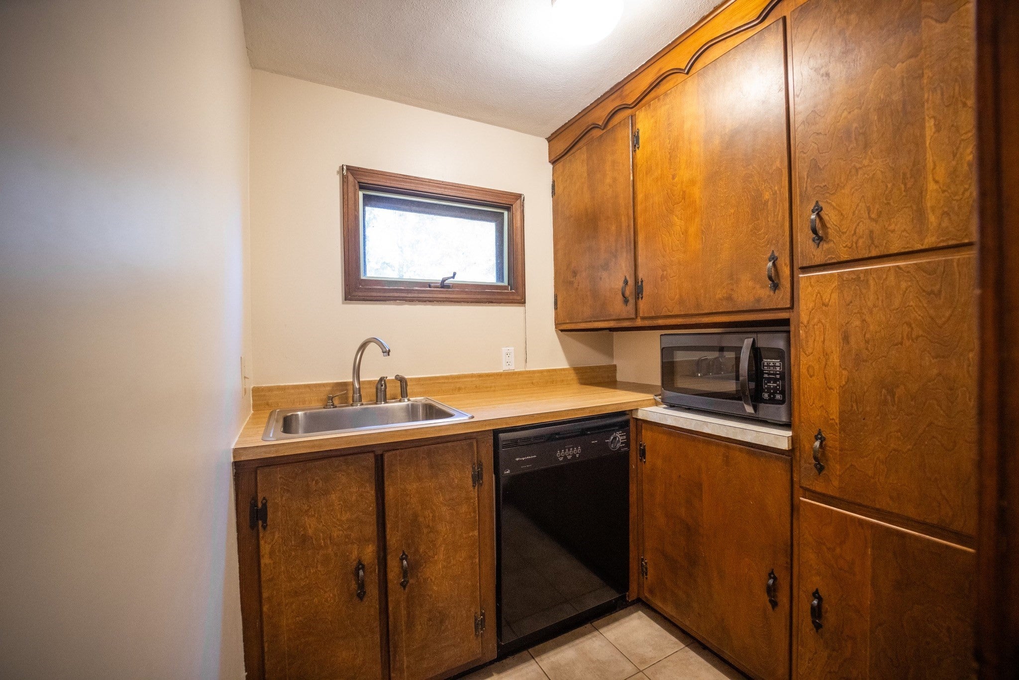 21 Reed Ave, Chicopee, MA, 21 Reed Ave, Chicopee, MA Photo #8