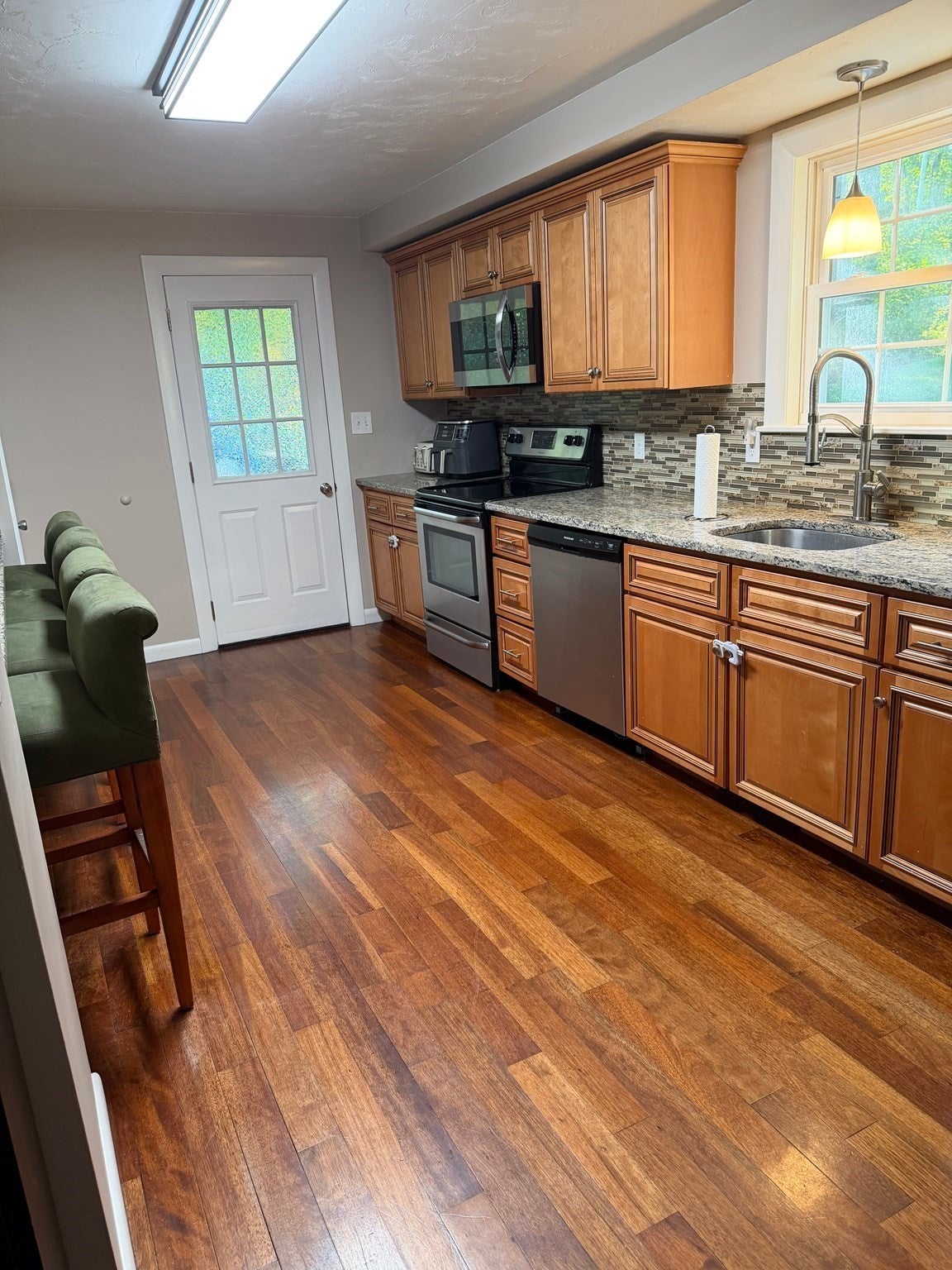 411 Lancaster St, West Boylston, MA Photo #9